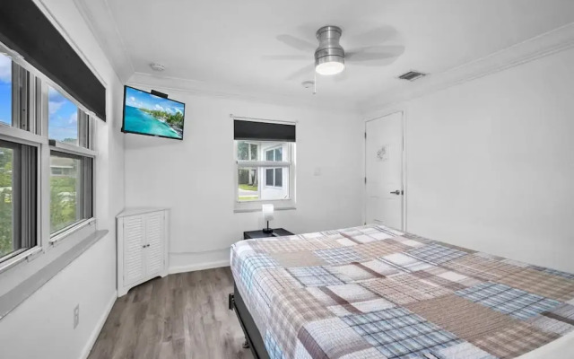 Entire House - Paradise in Dania Beach