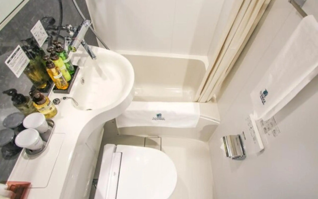 Hotel Livemax Osaka Kadoma