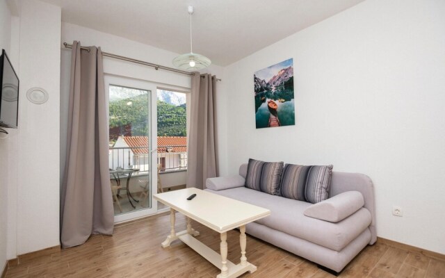 Nice Apartment in Drvenik With 1 Bedrooms and Wifi