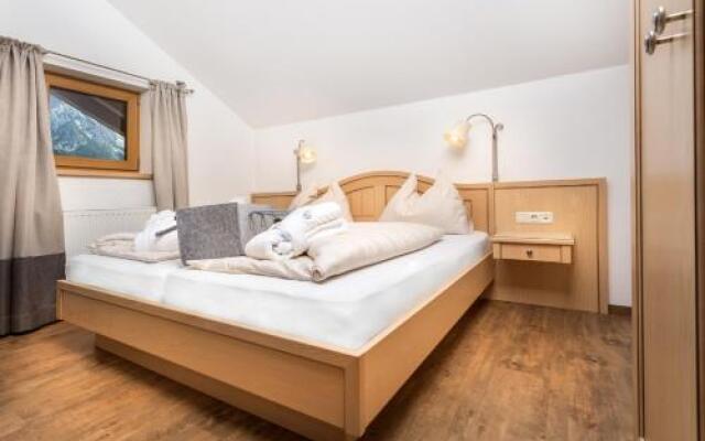 Almhof Alpin Appartments & Spa