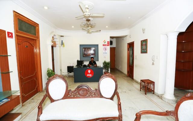 OYO 5634 IVY Stays - Manoj Pandey Chowk