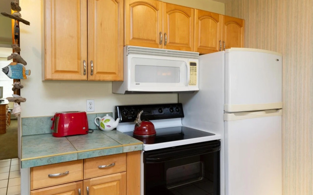 Hale Kamaole #220 - 1 Br Condo