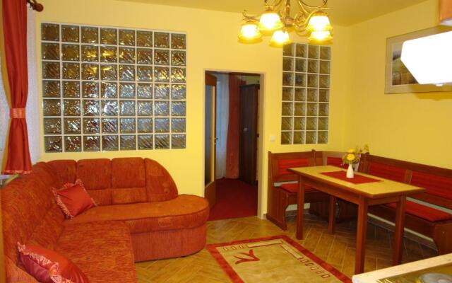HoldLux Apartmanok