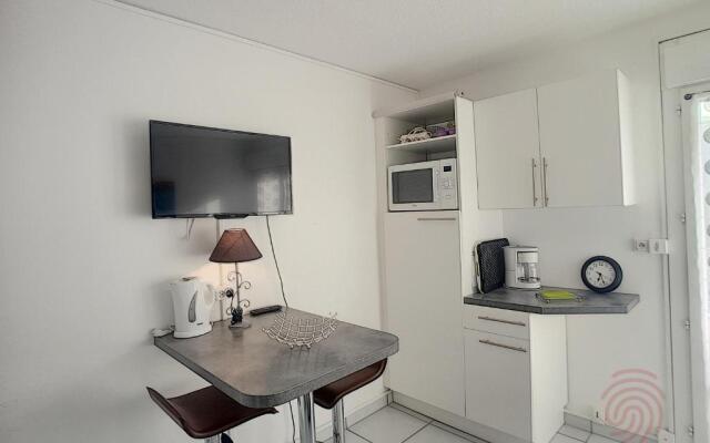 Appartement Lamalou-les-Bains, 1 pièce, 2 personnes - FR-1-451-92