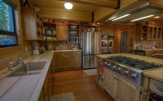 Smokey Joes - 5 Br Cabin
