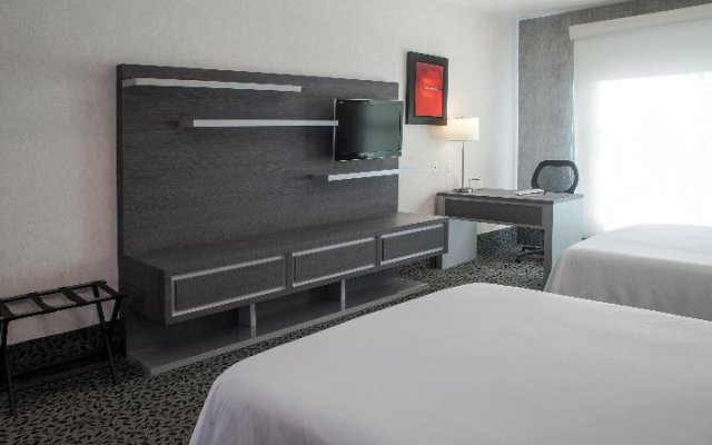 Holiday Inn Express & Suites Queretaro
