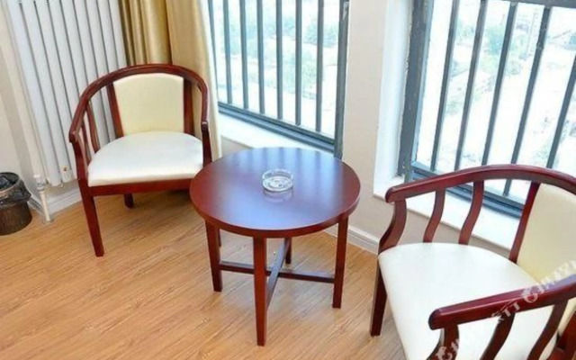 九九时尚酒店(郑州二七万达广场店)