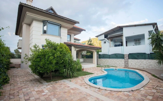 Villa Akar İcmeler