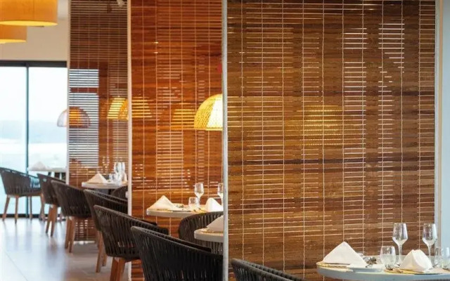 Constance Tekoma. Rodrigues