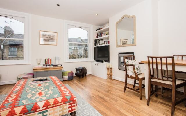 2 Bedroom Home In Islington