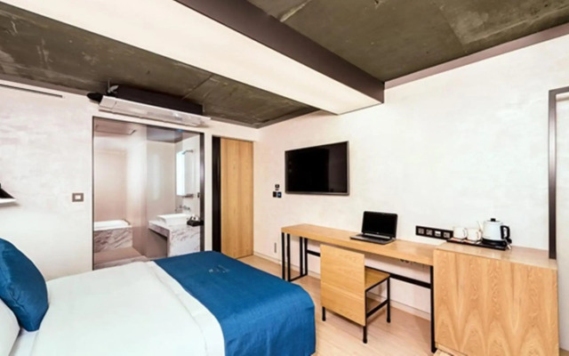 Jamsil Delight Hotel