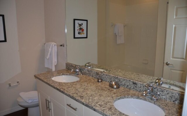 Lucaya 3 Bedroom 2 Bath Townhome!