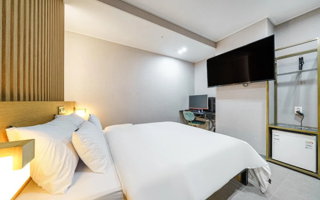 Ansan Grey Design