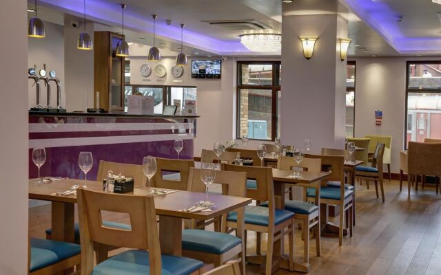 The Airlink Hotel London Heathrow