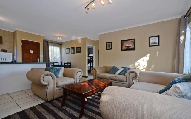 Jozi Apartments Radiokop