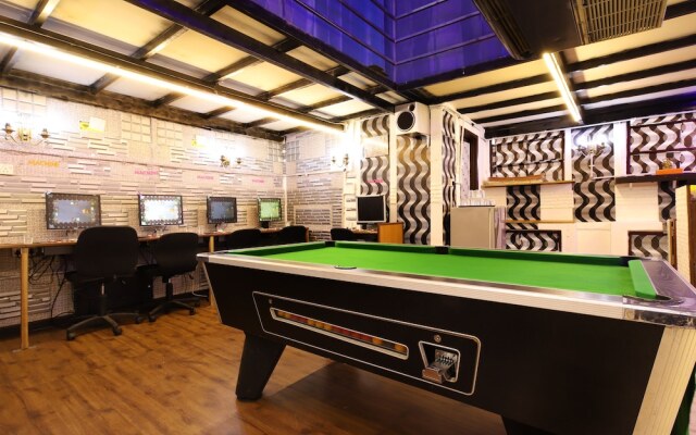 OYO 43963 T-Signature Hotel