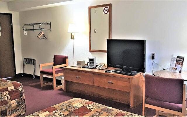 AmeriVu Inn & Suites - Avon