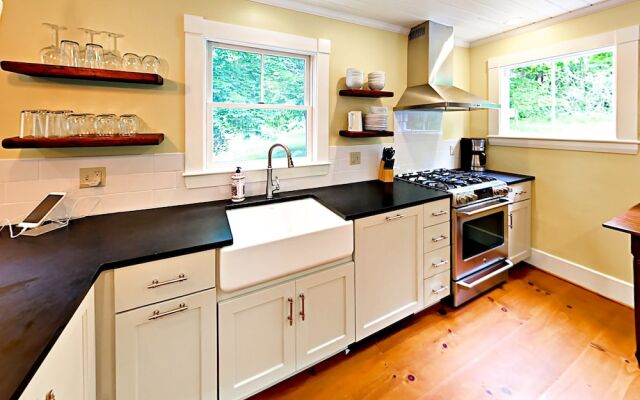 1800s South Bristol Farmhouse by RedAwning