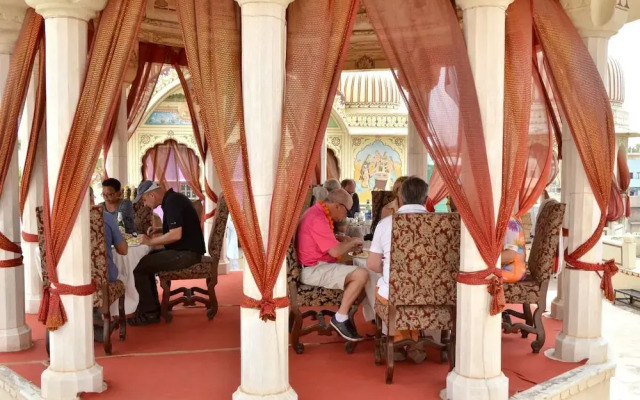 Hotel Royal Rest