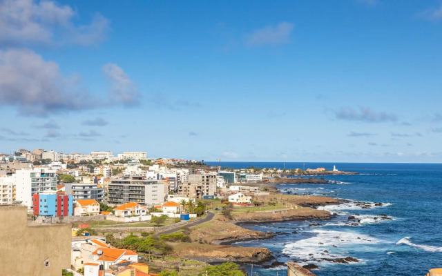 3 bdr aprt, stunning seaview, rooftop pool - LCGR