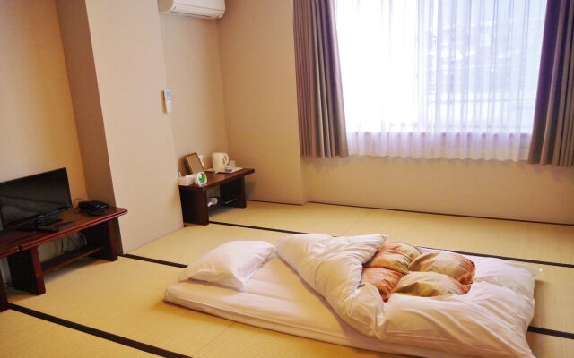 Hotel CROWN HILLS MIYOSHI