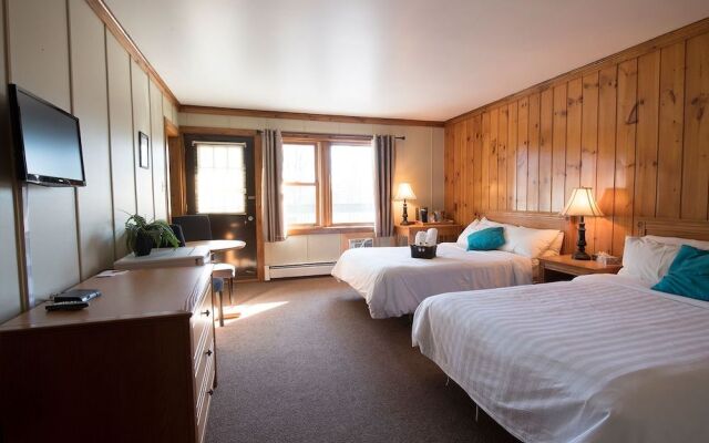 Comme Chez Soi Restaurant & Auberge