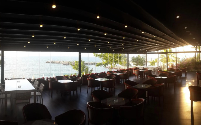 Diapolis Hotel