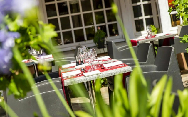 Hotel Le Lion d'Or et restaurant la Table du Lion