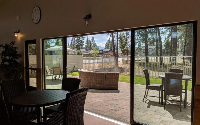 GrandStay Hotel & Suites