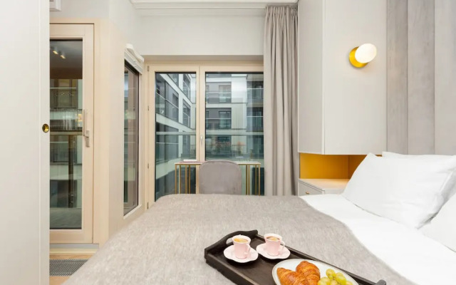 Mennica Morganit by Renters Prestige