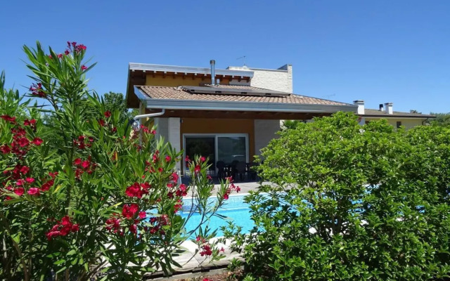 Villa Ocra