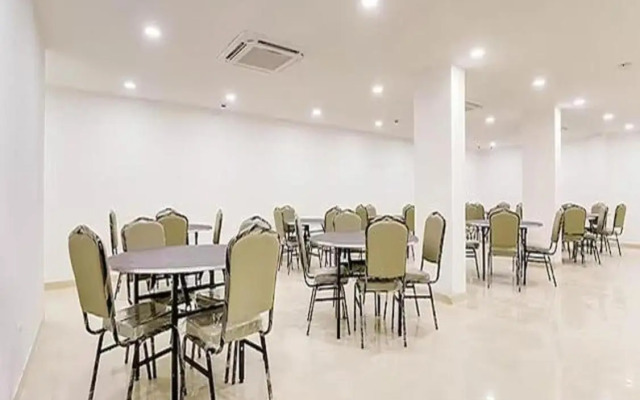 Fabhotel Wedding Hut 51