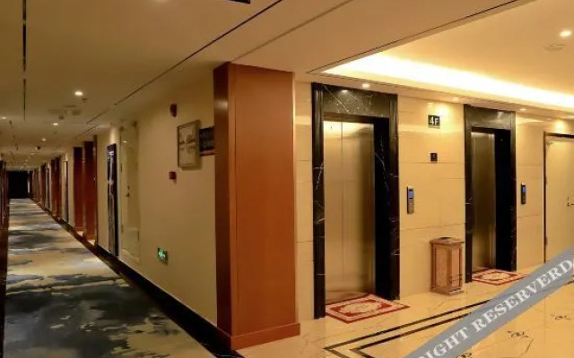 Super 8 Hotel (Peixian lingchuang international store)