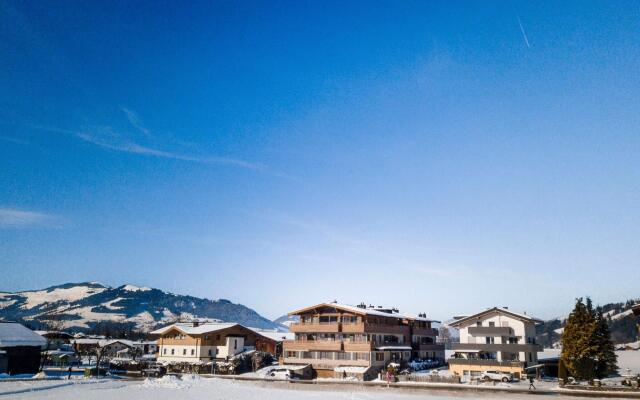 Luxury Penthouse, ski Lift Within Walking Distance