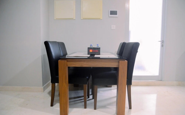 Luxurious 2br Ciputra Wold 2 Apartment