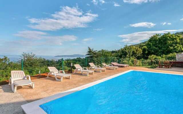 Elegant Holiday Home in Lovran With Swimming Pool
