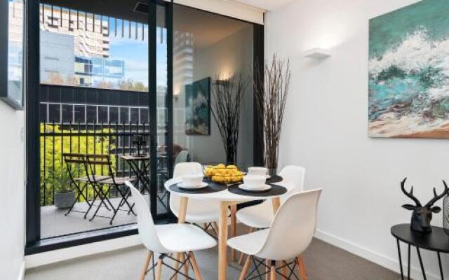 Complete Host Leopold Apartments
