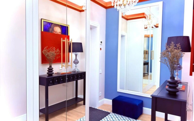 ЕвроУют Менделеева, 30