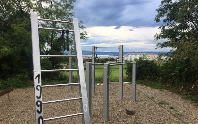 Apartment Fontana_next to Beach & Free Parking