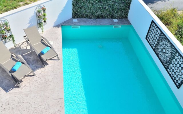 Sunlit Villa in Buje With Swimming Pool