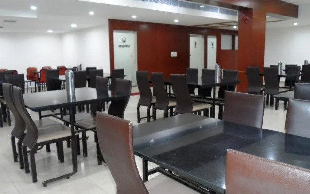 Hotel Bhimas Paradise