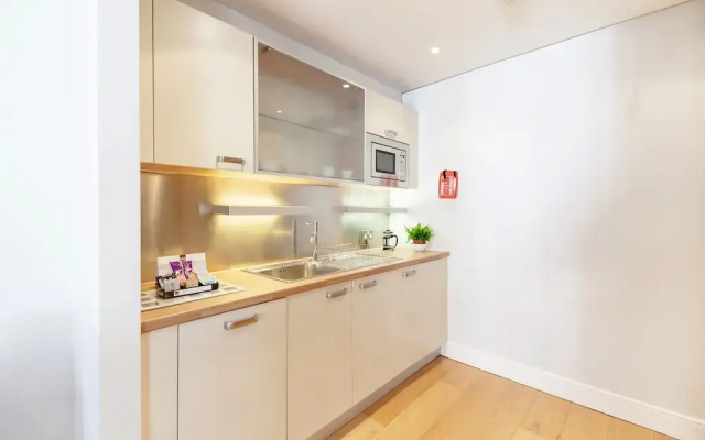 Marina Place by Roomspace Apartments