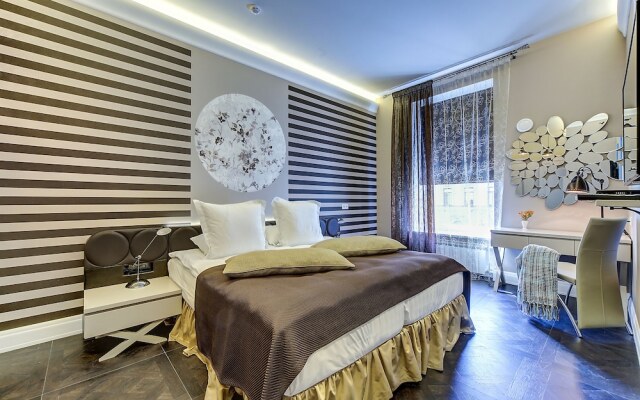 Luxury apartments on Nevsky 22