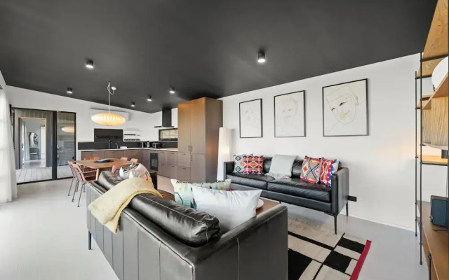 The Outlook on Mount Louis – 2 Bedroom
