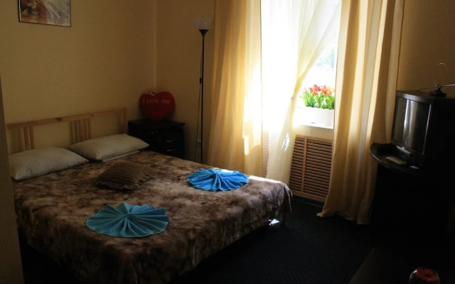 Mini Hotel Avrora - Hostel