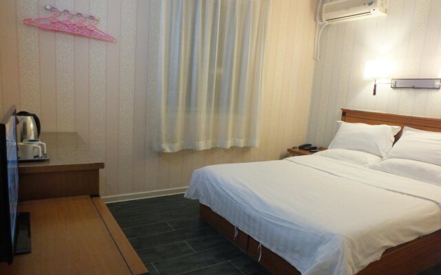 Beijing Fuxing Holiday Hotel