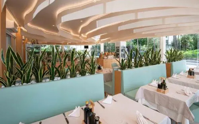 Hotel Oasi