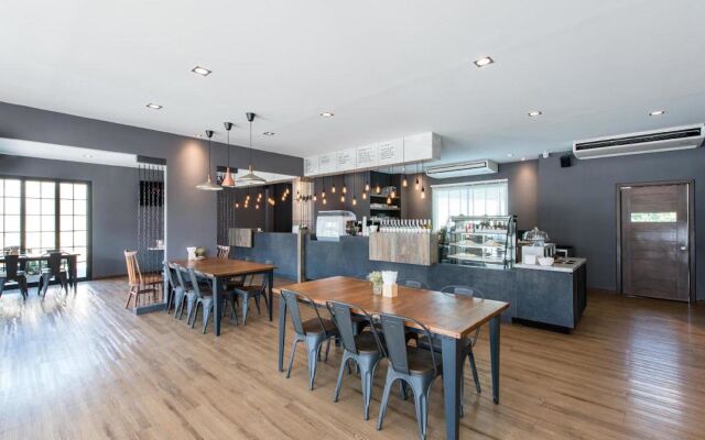 OYO 488 Delight Residence