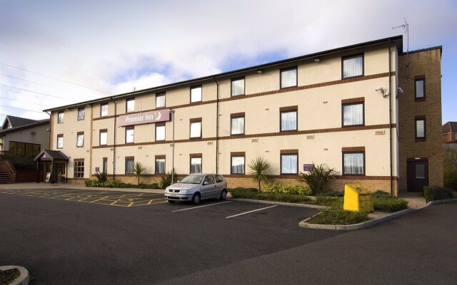 Premier Inn Blackburn South (M65, J4)