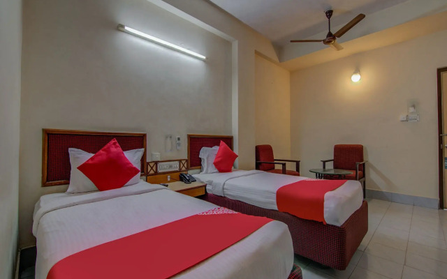OYO14670 Saaket Residency